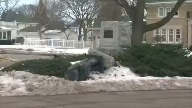 13091 Zlodii Virgil WTMJ Vandalized Burlington Lincoln Statue Stands Tall Again   YouTube