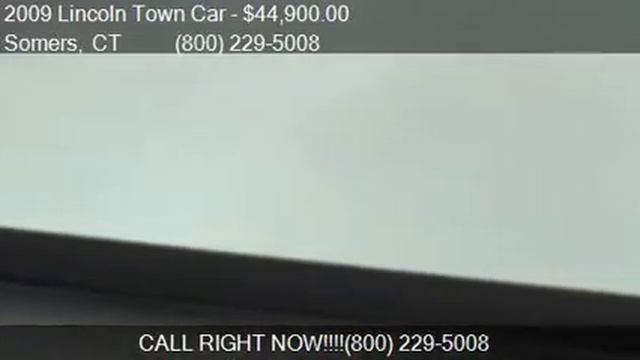 2009 Lincoln Town Car Executive 4dr Sedan for sale in Somers