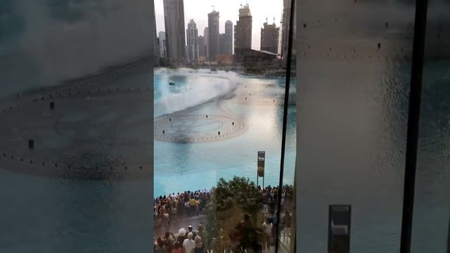 Water Music | Burj Khalifa Dubai Mall | Apple Store Behind