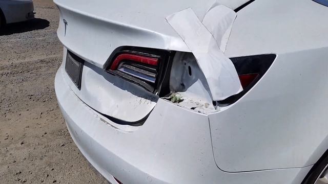 2019 Tesla Model 3 only 986 original miles found Copart Insurance Auto Auction 19 very minor damage