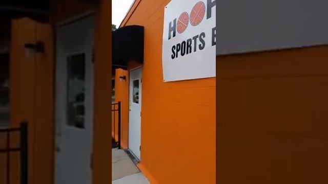 Hoopster's Sports Bar & Grill Periscoping