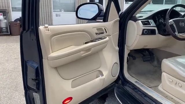 2007 Cadillac Escalade Base 7 PASSENGER/LEATHER/22in RIMS/SUNROOF/PREMO AUDIO