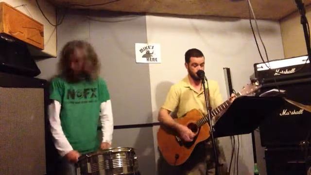Mike's Here - End of the line ( Travelling Wilbury's )
