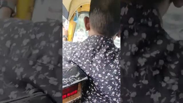 Violation of RTO Rules by Auto 4th seat.No license displayed.Another driver insisted to tk 4th seat