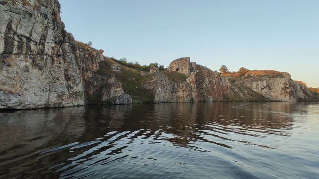 Экскурсия на катере вдоль Исетского каньона, Каменск-Уральский