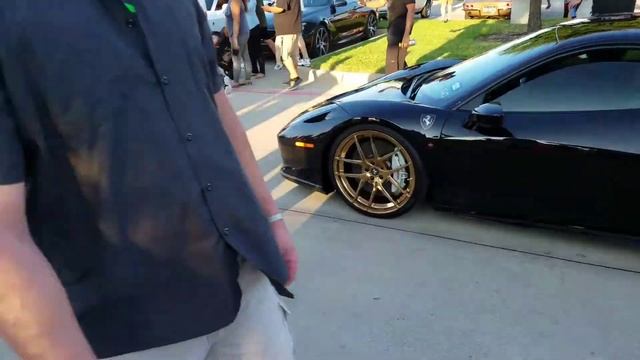 2006 Lamborghini Gallardo spider revving super loud!!!!!!