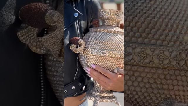 Говорят в Тулу со своим самоваром не ездят😏! 
А я не только со своим, так еще и в стразах💎