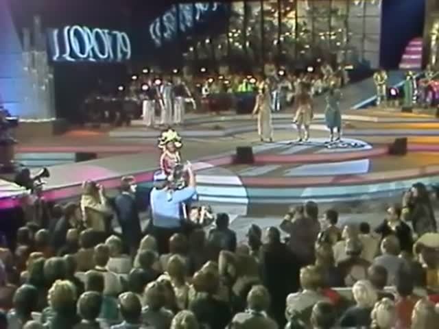 Boney M. - Hooray! Hooray! It's a Holi-Holiday (Sopot Festival 1979)