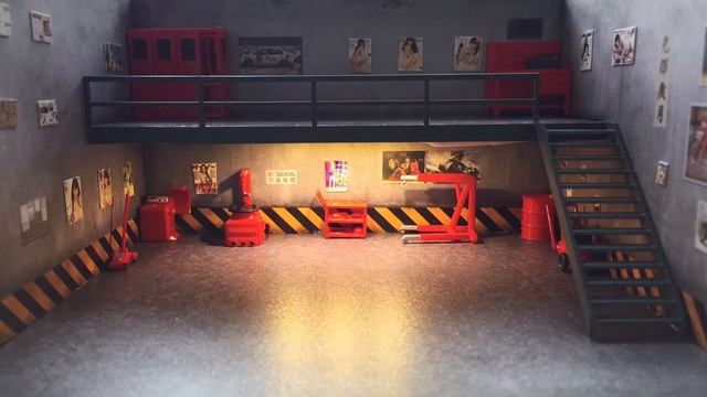 1/64 garage & MINI GT(Land Rover Defender 110 / Red Bull LUKA & Light Blue w surfboard) & tool