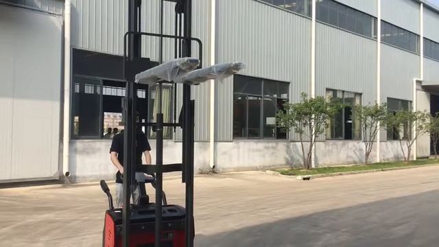 hangzhou noelift 1500kg electric pallet  stacker with 3m lift height use for indoor warehouse