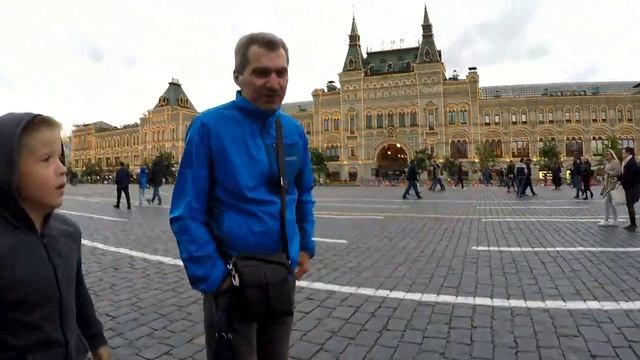Ну,покажите мне Москву,москвичи...