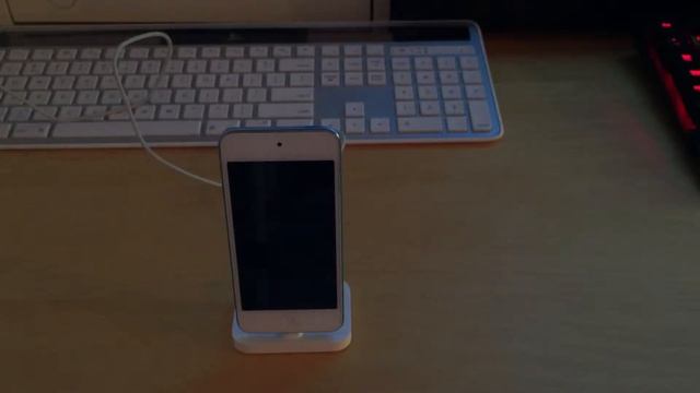 Apple Lightning Dock Unboxing and Review