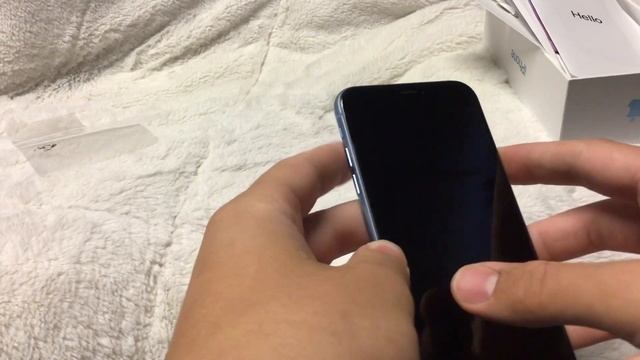 Unboxing of the iPhone XR