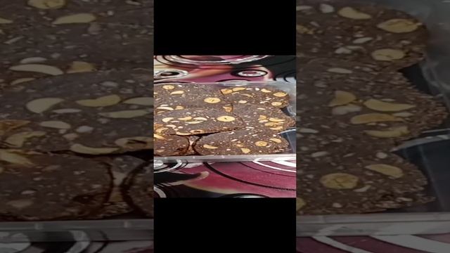 колбаска с орешками