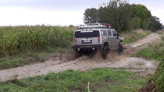 Traversée eau boueuse Hummer H2 RECO HUMMERBOX
