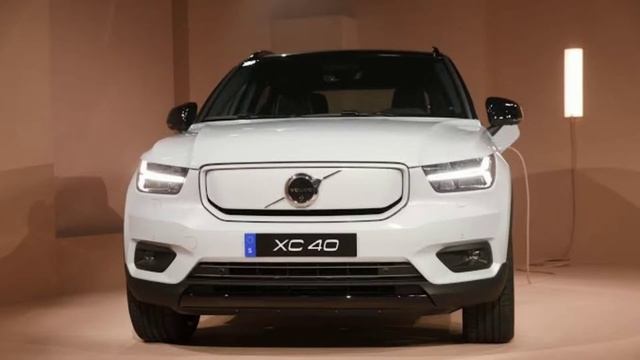 Volvo to make leather free Ev cars by 2025 review .