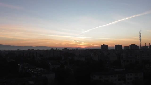 Изгрев на слънцето над София на 23.10.2024 г. .... 
#изгрев #sunrise