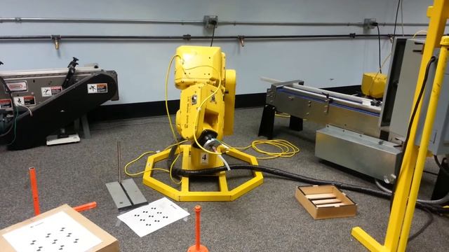Fanuc robot at school