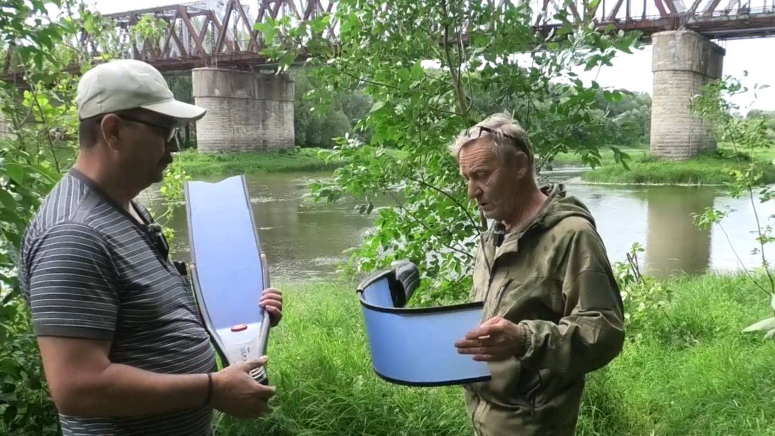Рыбалка на сома с удочкой но взяли с собой и ласты