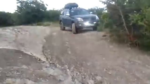 Спуск с озера Денис