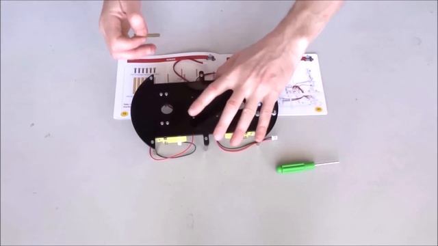 Assemble Elegoo Smart Car Arduino+ESP32 Robot KIT V4.0 Step 10: Finish the Lower Deck