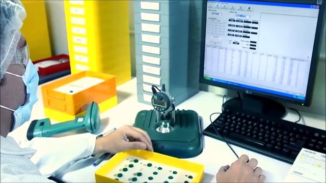 Производство линз CRT компанией Paragon