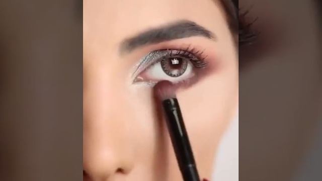 لنز فرشلوک روزانه ودائمی وفصلی با رنگ های بسیار جذاب