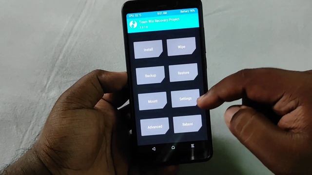 How to Install RevOS GSI on Any Android ft. Mi A2 | MIUI 12.1 GSI