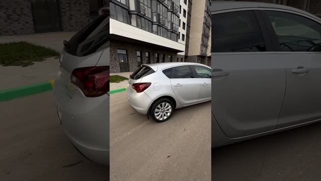 Осмотр Opel Astra J 2012 год выпуска