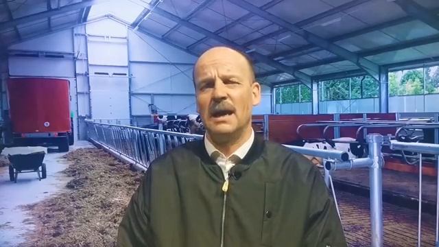 Как ЛУКАШЕНКО во сне КОРОВ доил 😁 [Пародия]