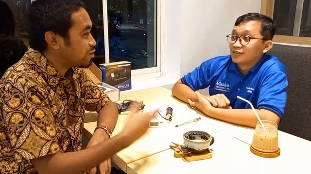 MICROSCOPY ngobrolin Mikroskop sambil minum Kopi