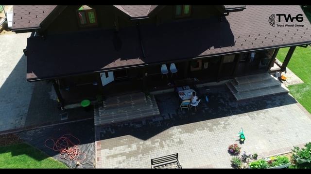 Обзор дома из клееного бруса по индивидуальному проекту в деревне Шелковка Московской области