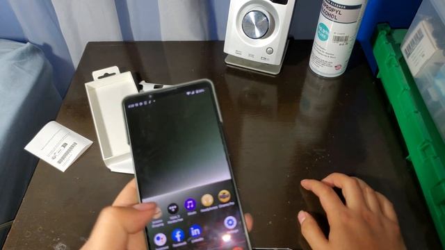 A First Look At the Sony Xperia 1 V [WITH CAMERA COMPARISON AGAINST THE IPHONE 14 PRO MAX]