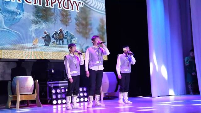 Ансамбль мальчиков "Тэбэнэт"
