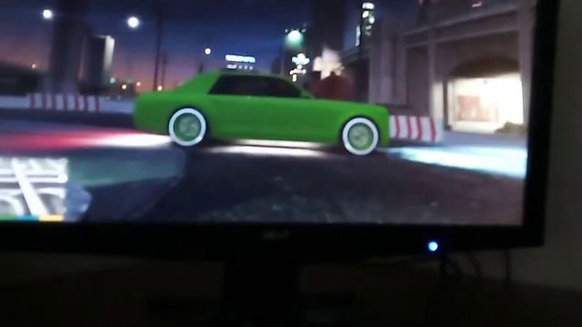 зелёный rolls-royce в GTA v