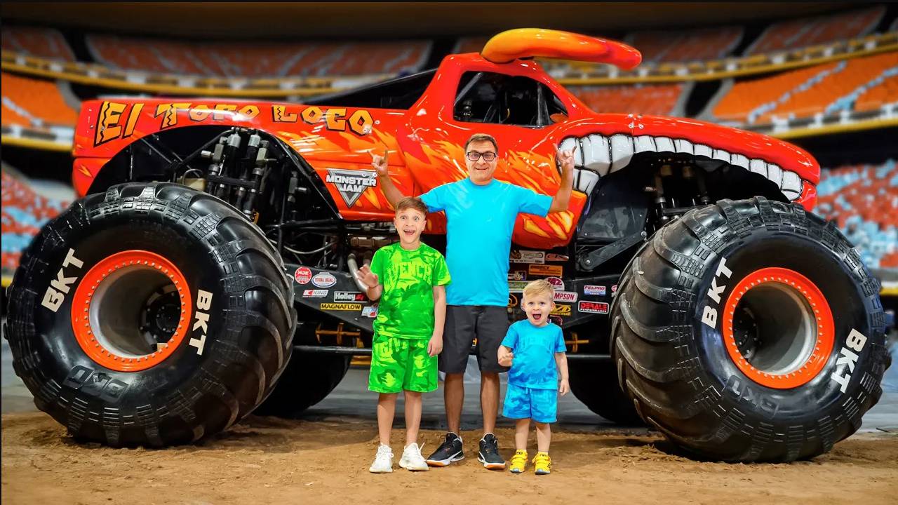 Roma and Diana visited MONSTER JAM Show 2024