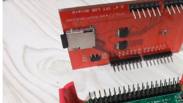 Raspberry Pi: How to use 2.4" TFT LCD Shield with Raspberry Pi? (2 Solutions!!)