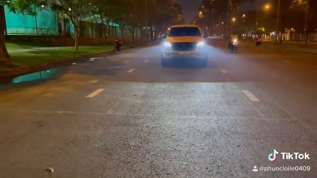 Bi LED aozoom