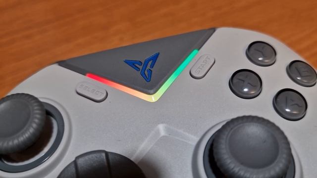 Flydigi Vader 3: подсветка