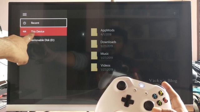 How to copy Images, Videos, Files &  Folders from XBOX One S / X  console to PEN Drive?