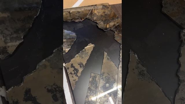 Мы изготовили для заказчика разбитое зеркало 😨