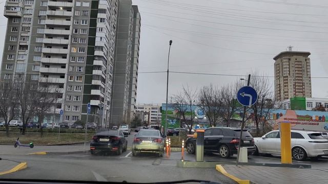 среда в большой семье 4K