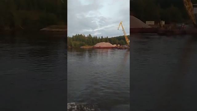 мы на теплоходе едем на остров Валаам