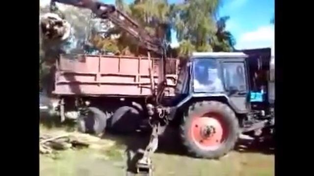 кран манипулятор на базе трактора, уборка мусора