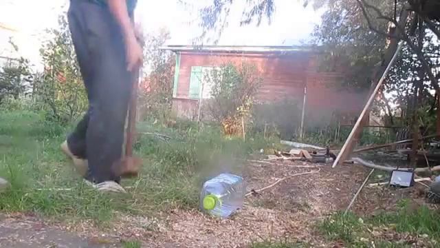 Юрий, волшебный молоток и волшебная бутылка.
