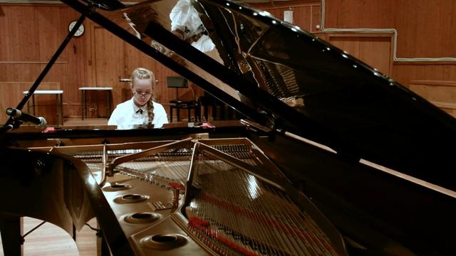 К.Дебюсси "Сады под дождем" из цикла "Эстампы". Арина Максимова