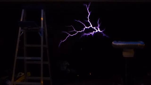 Always With Me, Always With You By J Satriani On A DR Solid State Tesla Coil UD2.9 Driver