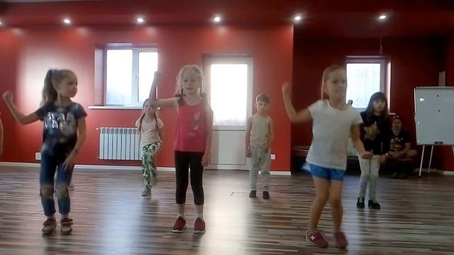 Тренировка по хип-хопу