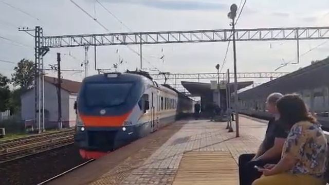 электропоезд эп2д 0014 на станции толстопальцево