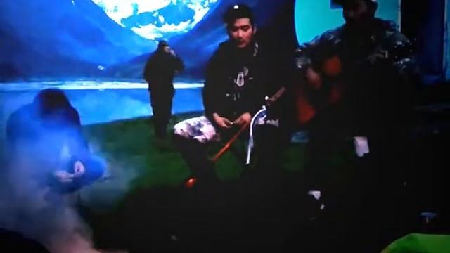 Песня "Шаман" на Аккеме.